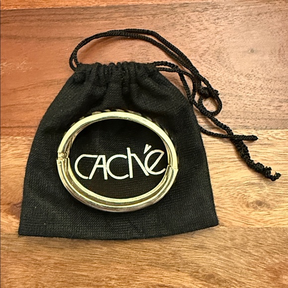 Cache Zebra Pattern Gold and Black Bangle - Picture 7 of 9